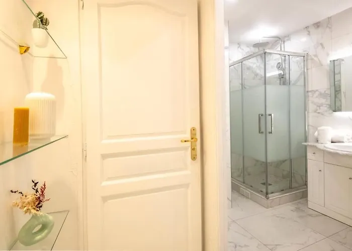 Le Palais Madrid Apartment *